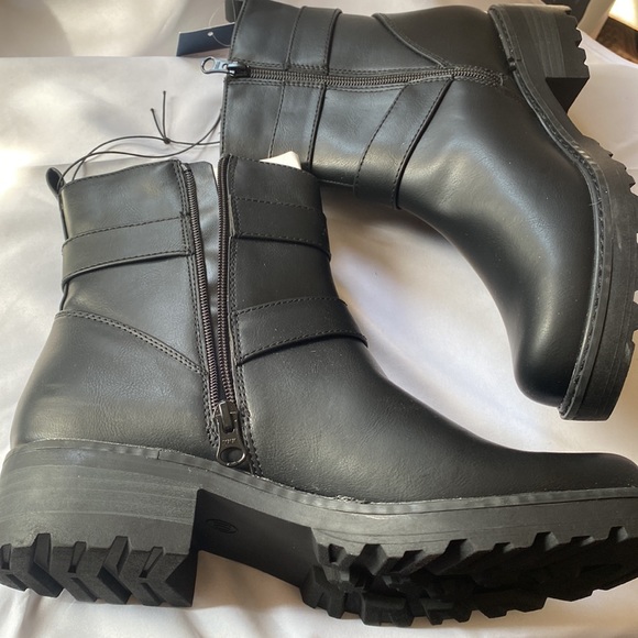 Universal thread black combat boots size 10 - Picture 2 of 2